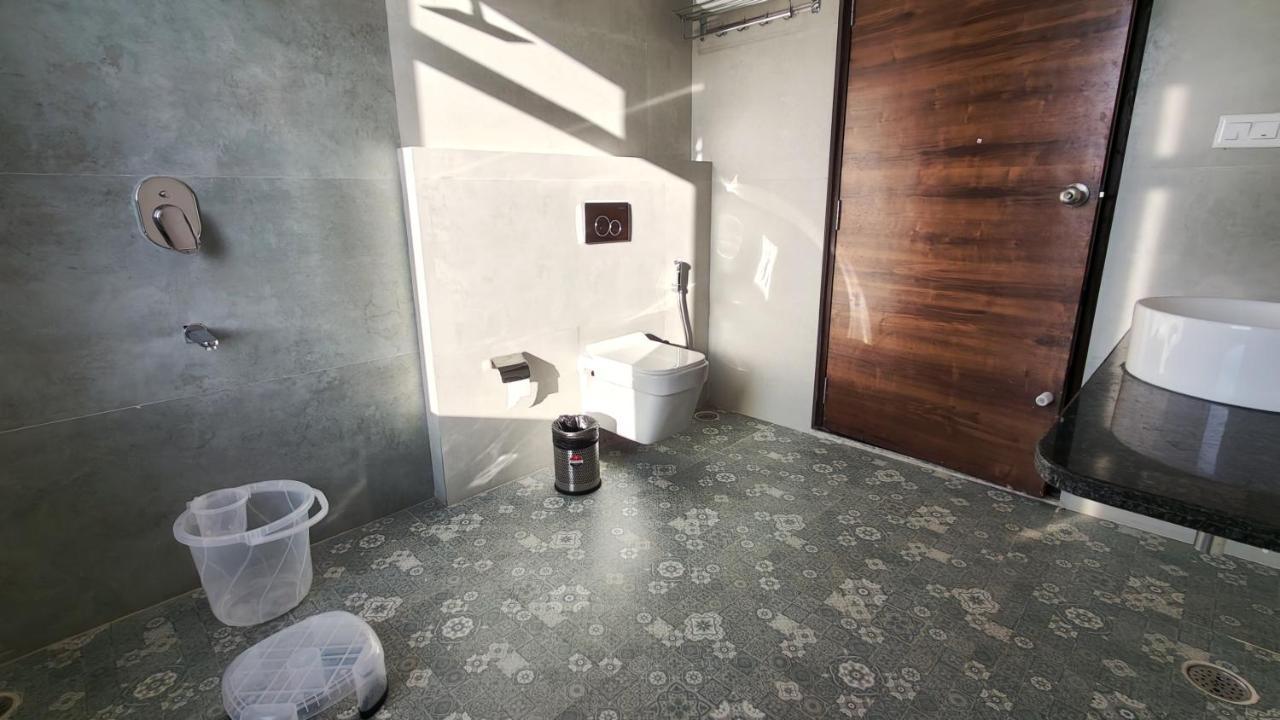 The Sky Imperial Pavoreal Jungle Resort 쿰발가르 외부 사진