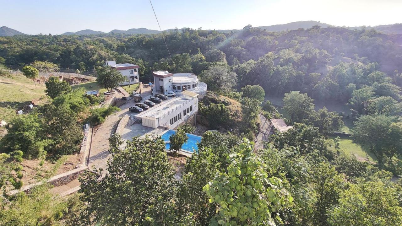 The Sky Imperial Pavoreal Jungle Resort 쿰발가르 외부 사진
